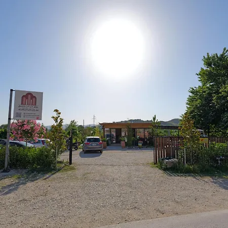 Mesopotam Agrotourism Domek letniskowy *