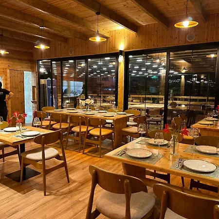 Mesopotam Agrotourism بيت خشبي