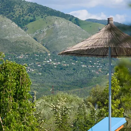 Mesopotam Agrotourism بيت خشبي