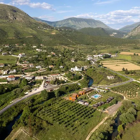 Mesopotam Agrotourism بيت خشبي