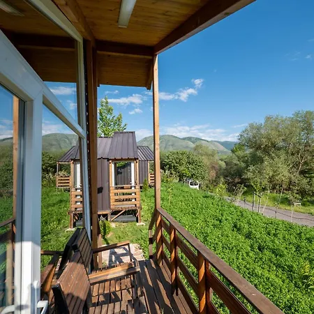 Mesopotam Agrotourism بيت خشبي *