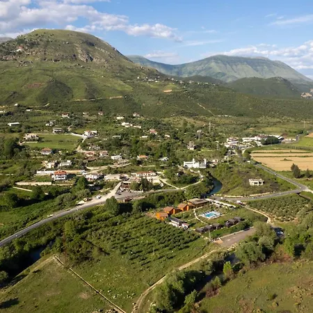 بيت خشبي Mesopotam Agrotourism
