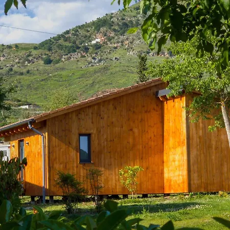 Lodge Mesopotam Agrotourism *