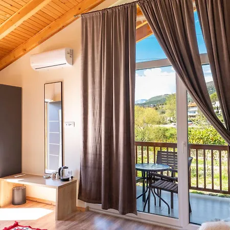 Mesopotam Agrotourism Gerendaház Saranda