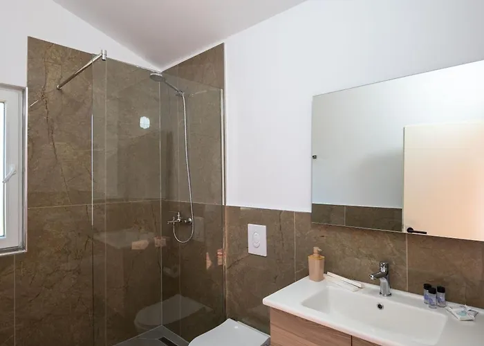 山林小屋 Mesopotam Agrotourism Sarandë