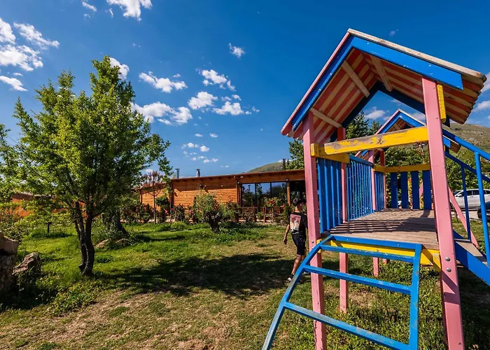 Mesopotam Agrotourism 山林小屋 *